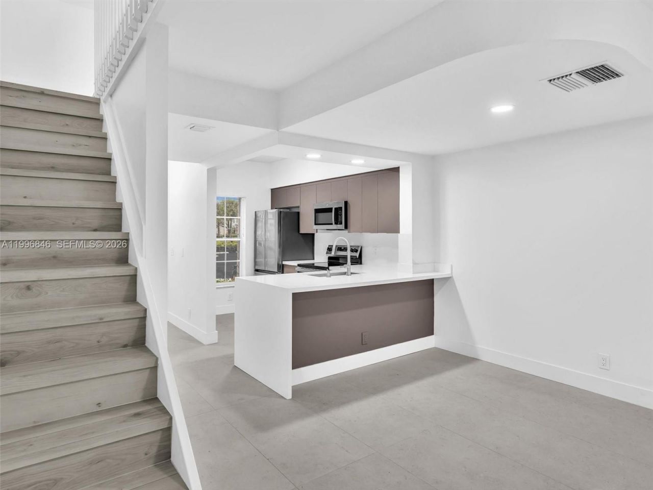 8 Key West Ct, Unit 8, Weston, FL 33326 Photo