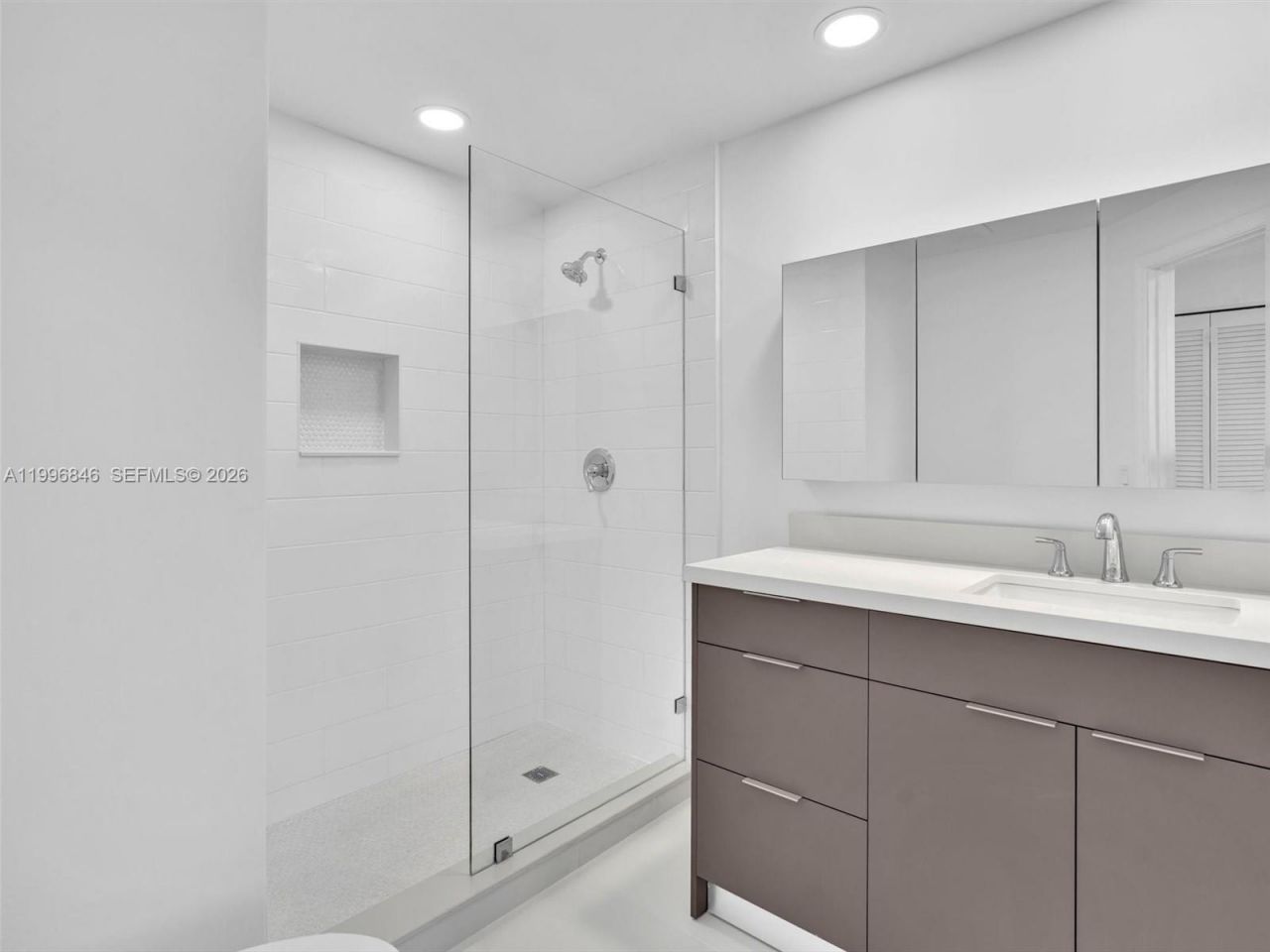 8 Key West Ct, Unit 8, Weston, FL 33326 Photo
