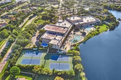 8 Key West Ct, Unit 8, Weston, FL 33326 Photo