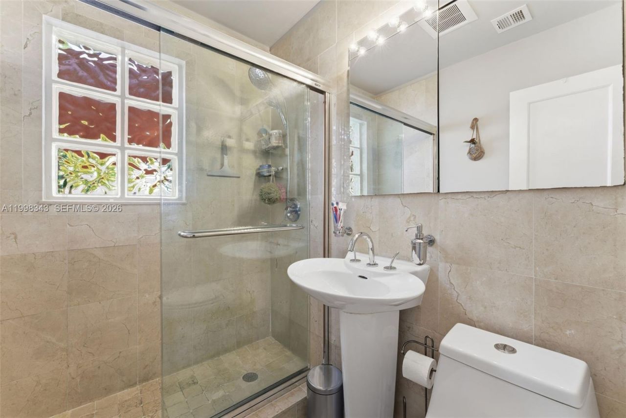 704 SW 14th St, Fort Lauderdale, FL 33315 Photo