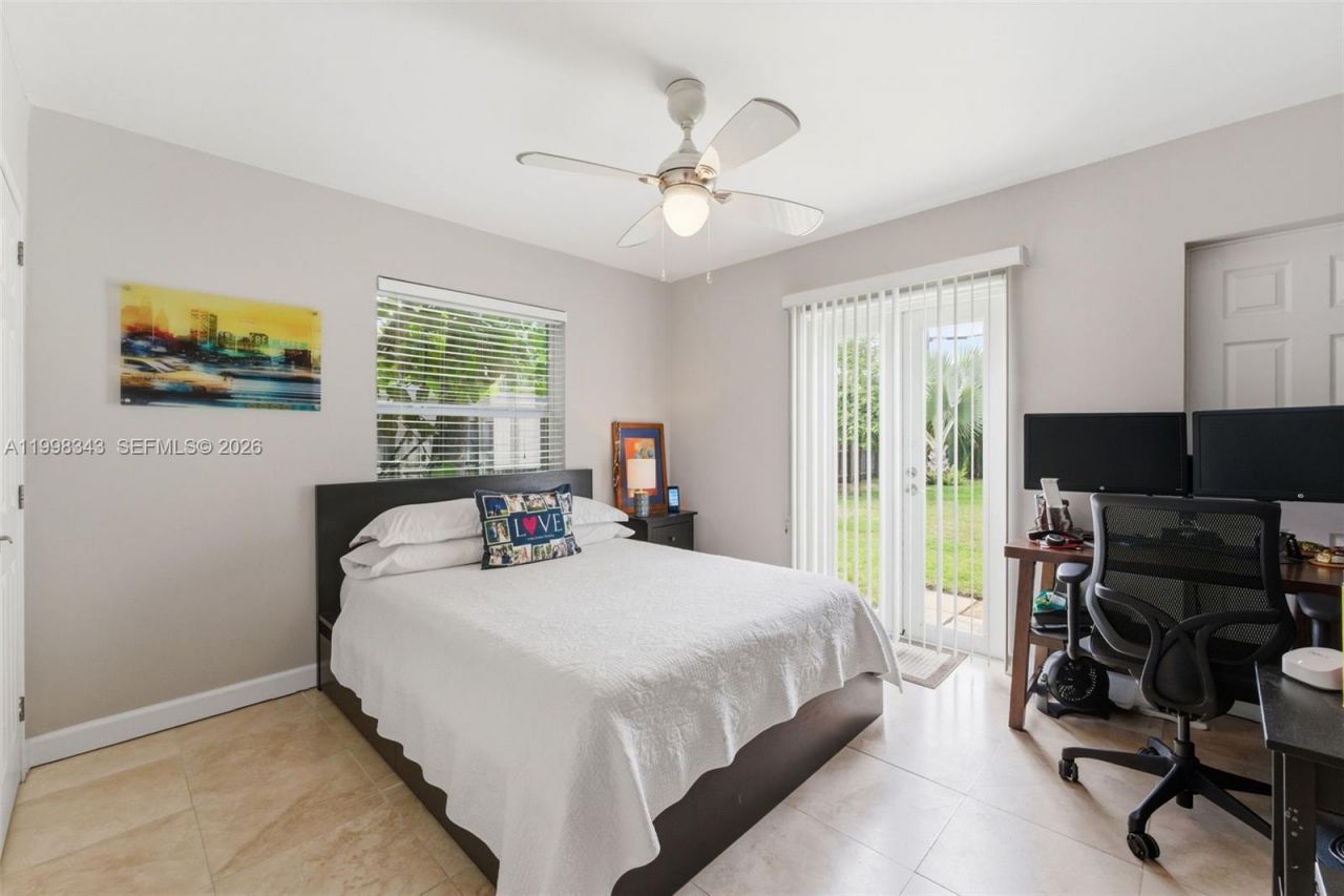 704 SW 14th St, Fort Lauderdale, FL 33315 Photo