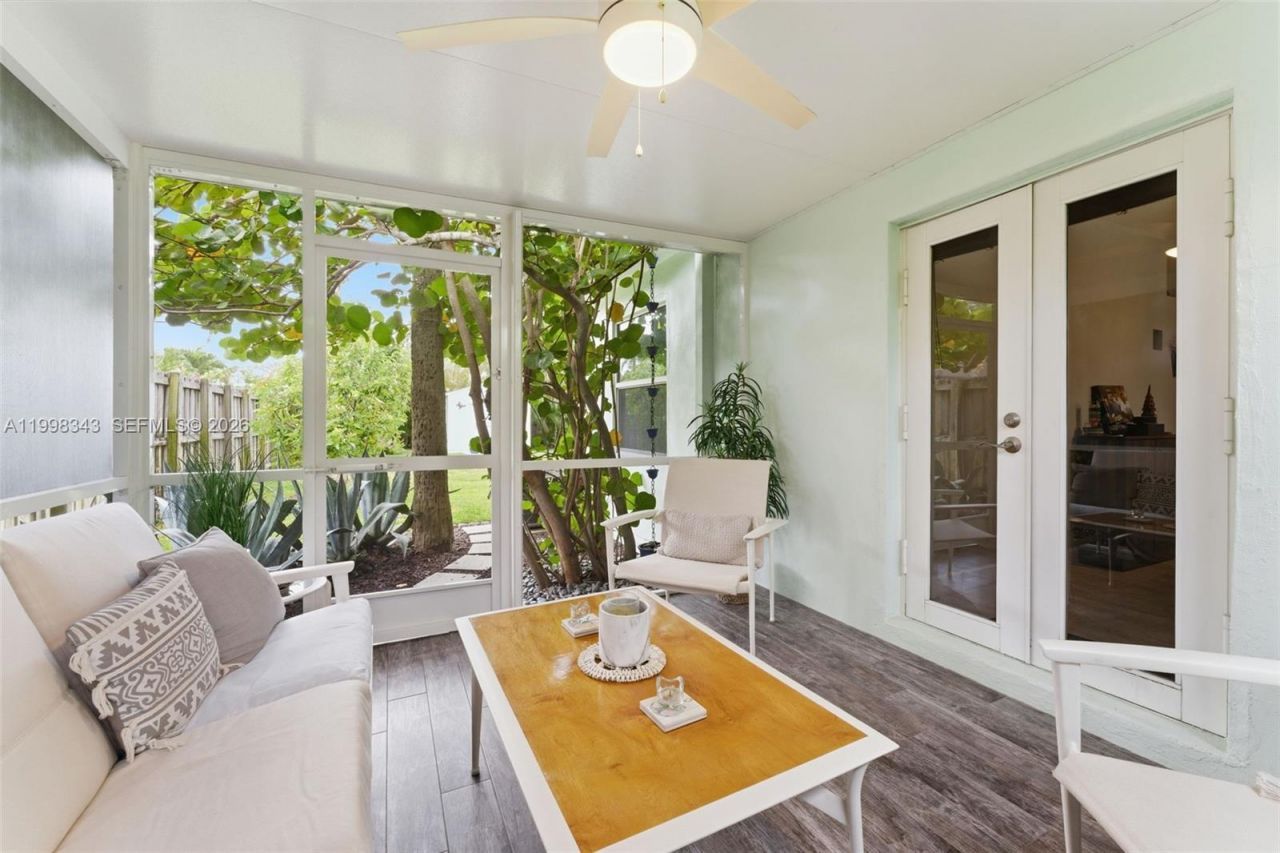 704 SW 14th St, Fort Lauderdale, FL 33315 Photo