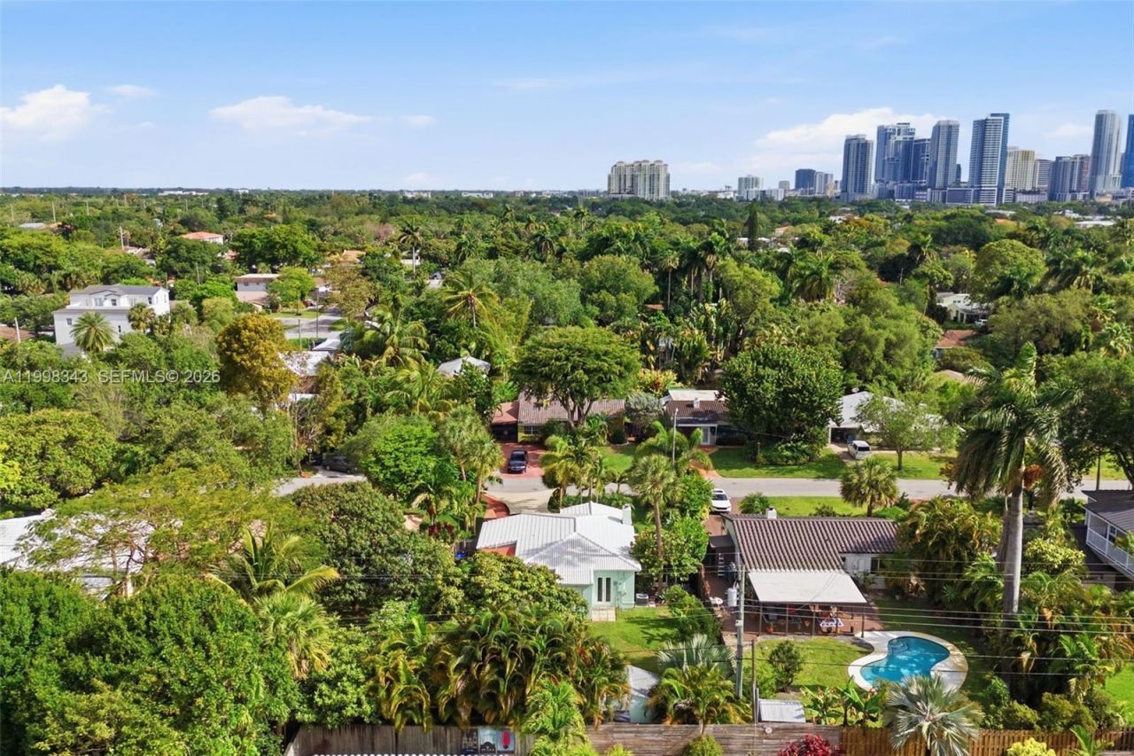 704 SW 14th St, Fort Lauderdale, FL 33315 Photo