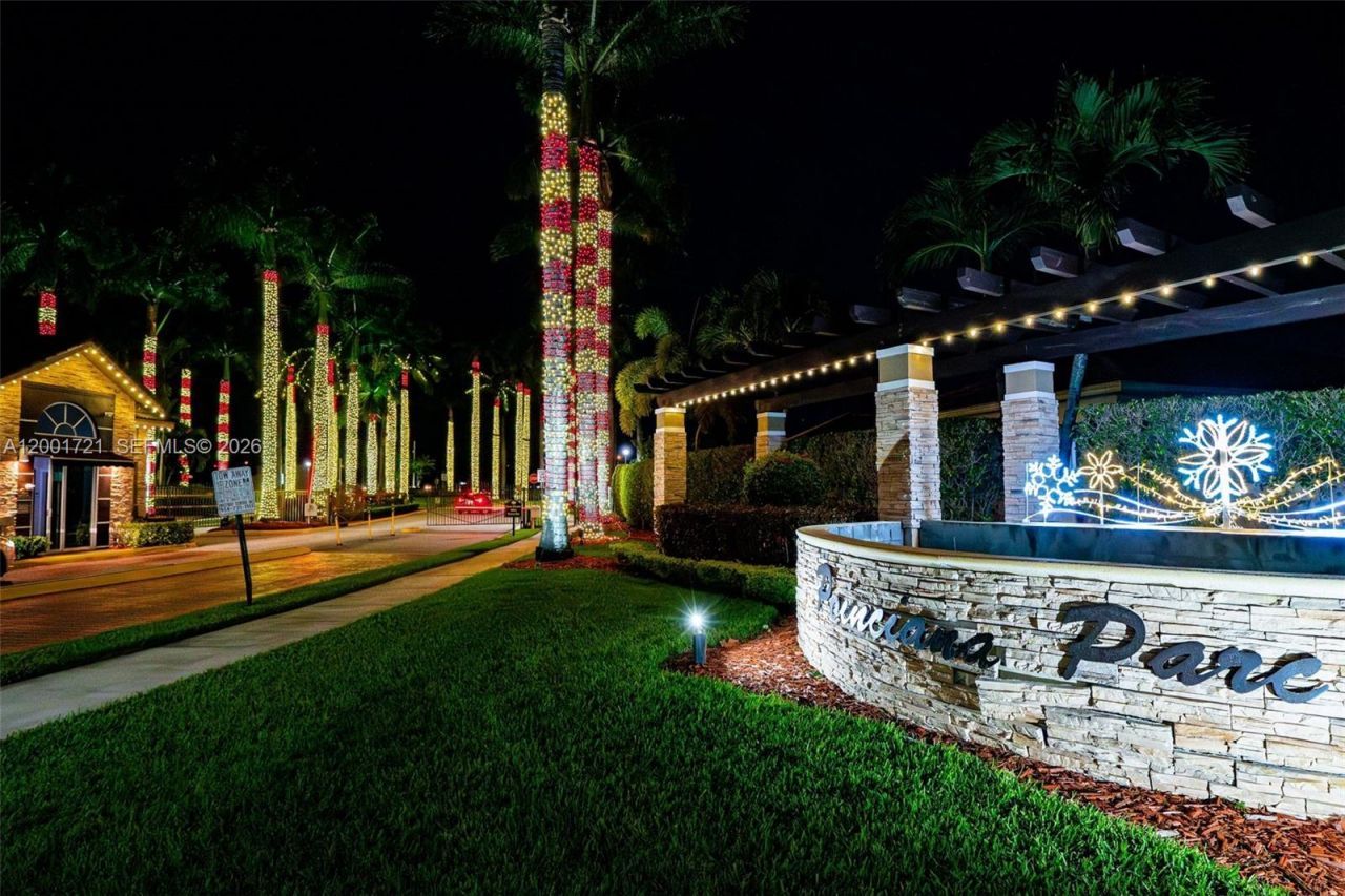 213 E Forest Oak Cir, Unit 213, Davie, FL 33325 Photo