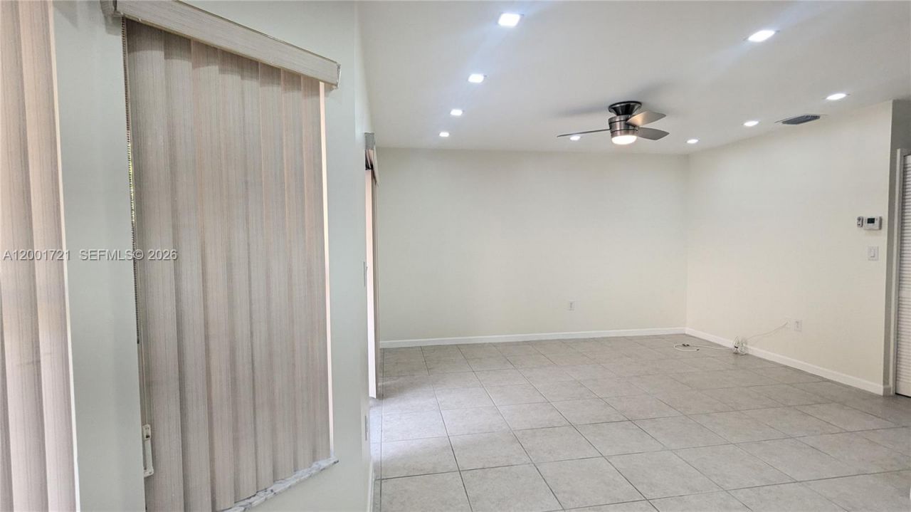 213 E Forest Oak Cir, Unit 213, Davie, FL 33325 Photo