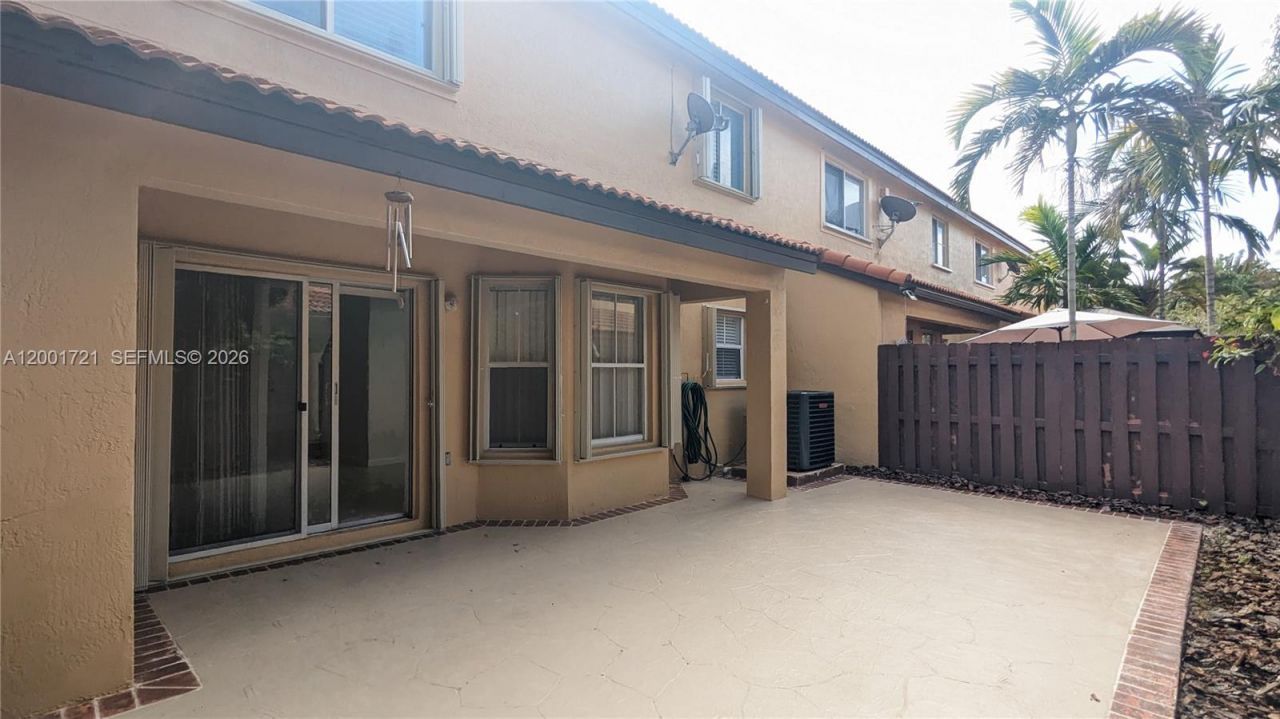 213 E Forest Oak Cir, Unit 213, Davie, FL 33325 Photo