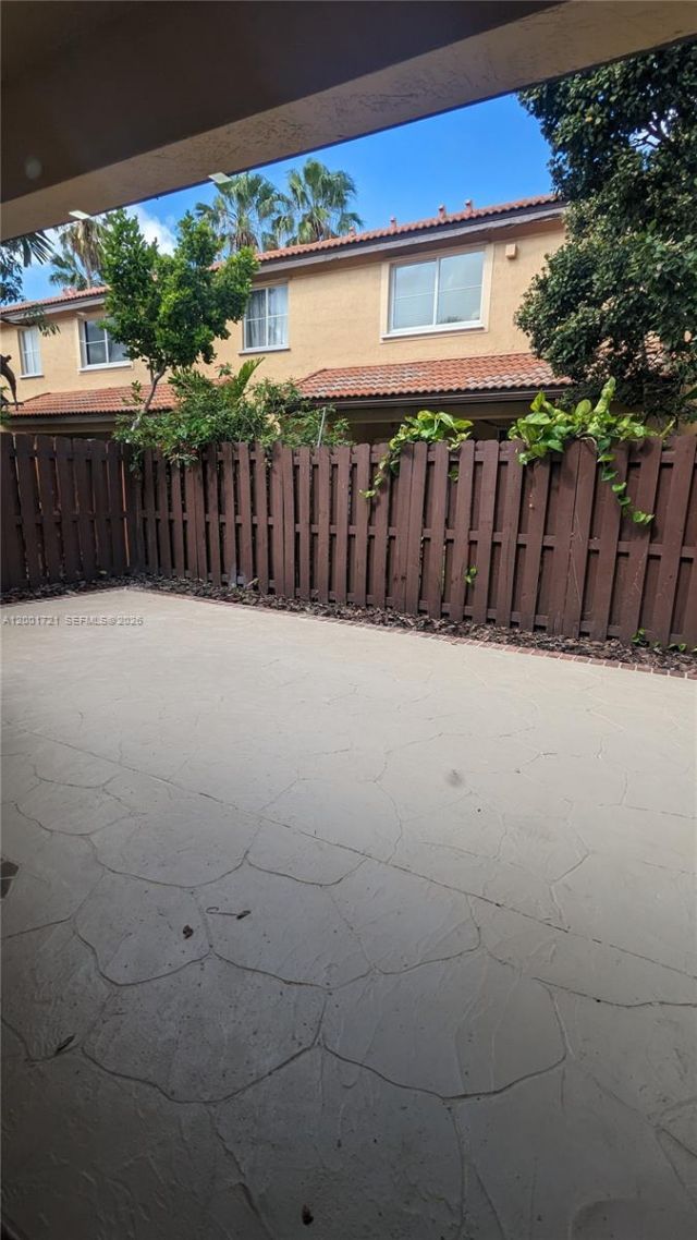 213 E Forest Oak Cir, Unit 213, Davie, FL 33325 Photo