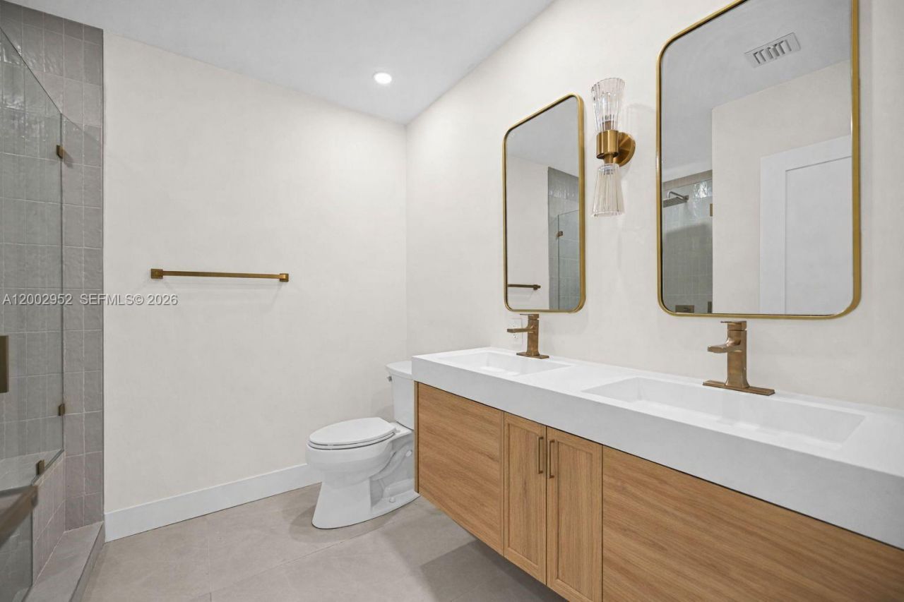 8405 SW 144th St, Palmetto Bay, FL 33158 Photo