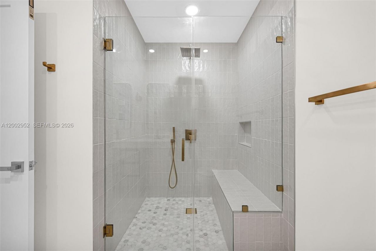 8405 SW 144th St, Palmetto Bay, FL 33158 Photo