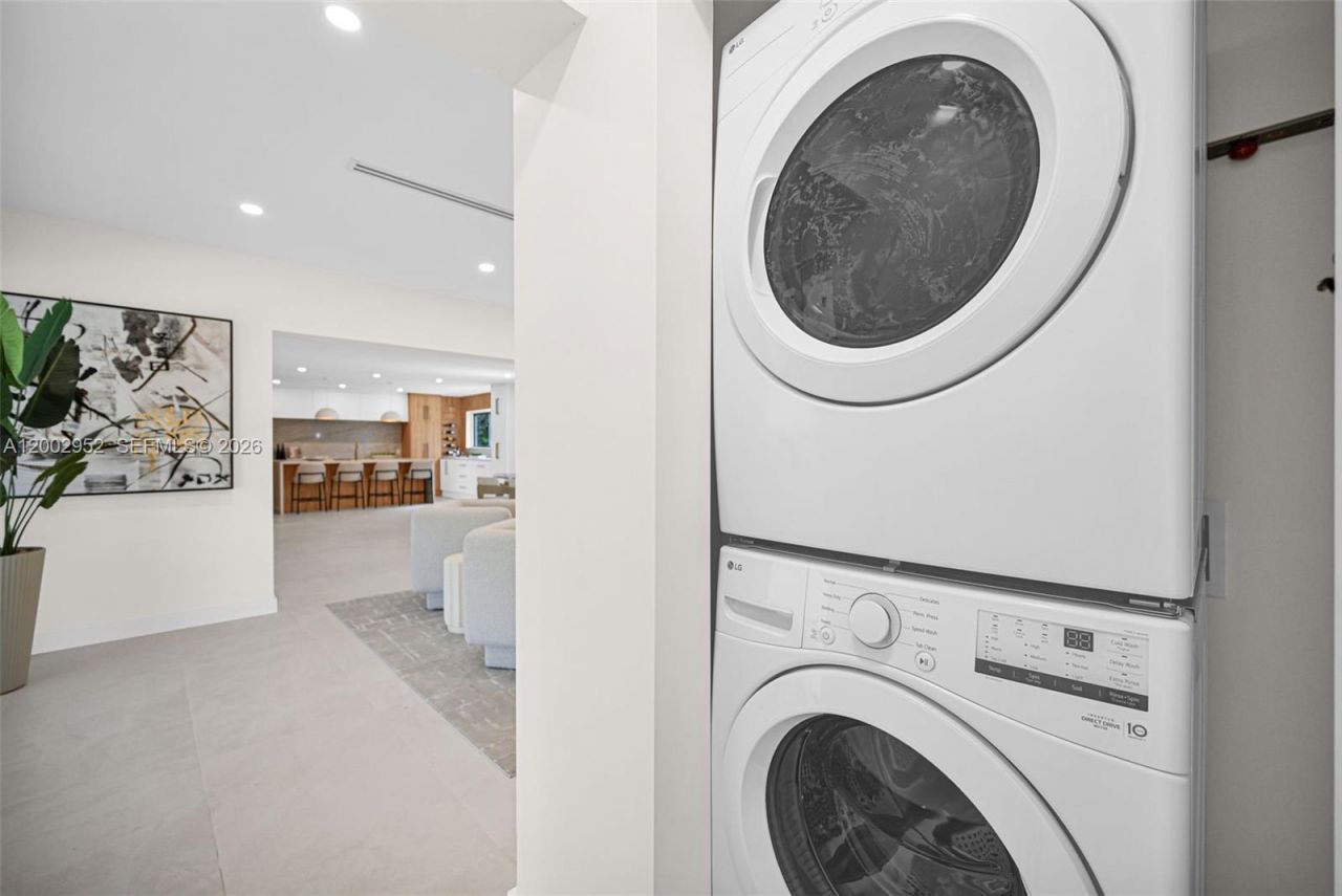 8405 SW 144th St, Palmetto Bay, FL 33158 Photo