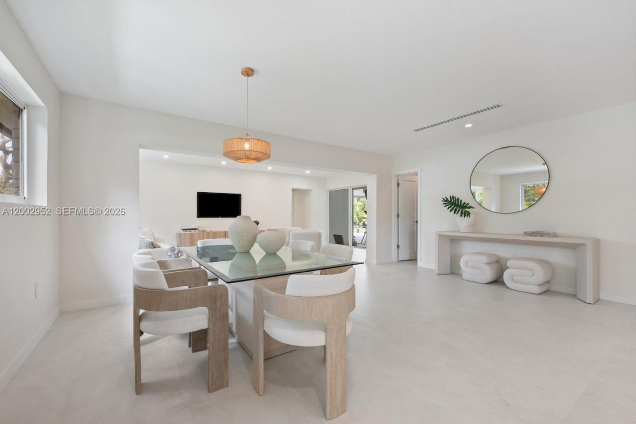 8405 SW 144th St, Palmetto Bay, FL 33158 Photo