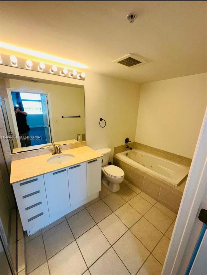 140 S Dixie Hwy , Unit 707, Hollywood, FL 33020 Photo