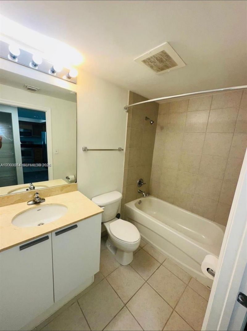 140 S Dixie Hwy , Unit 707, Hollywood, FL 33020 Photo