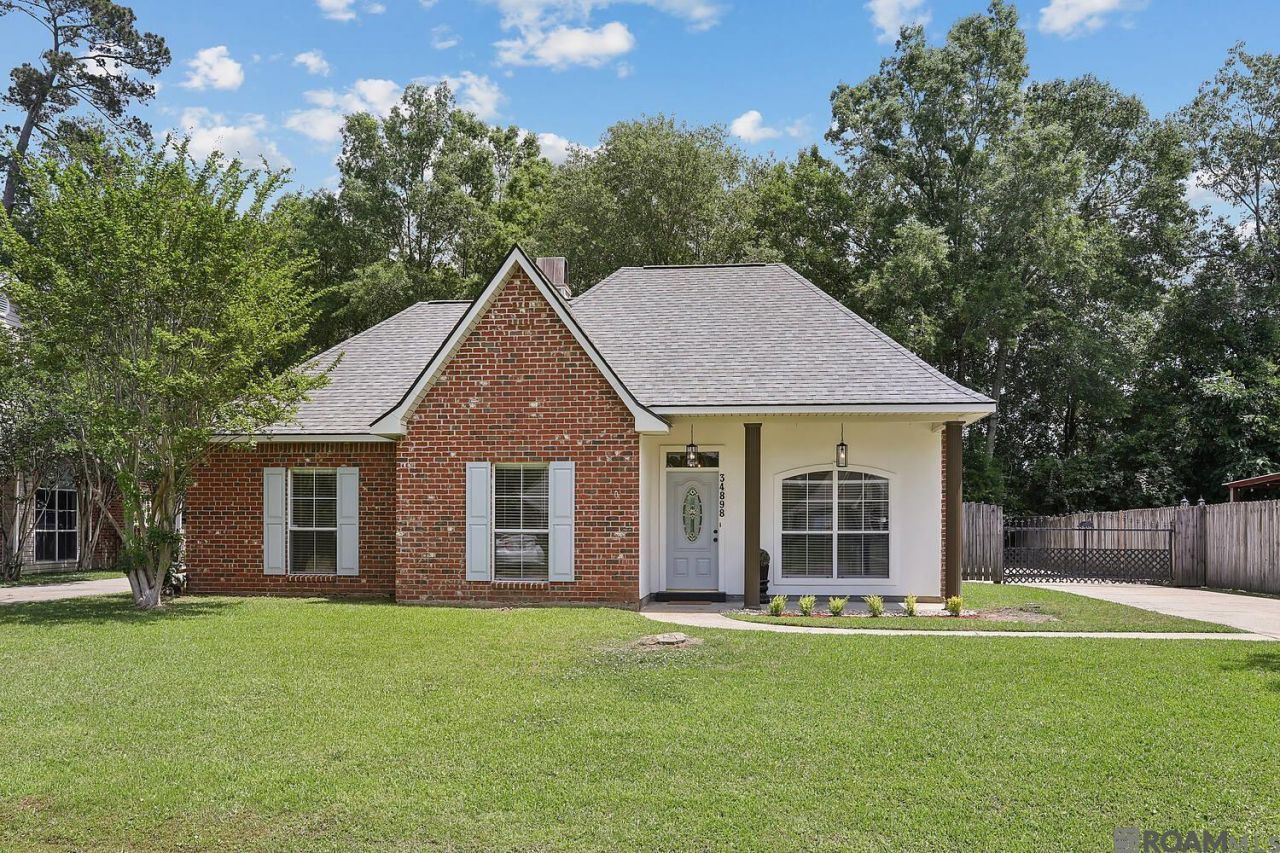 34898 St Regis Ct, Denham Springs, LA 70706 Main Photo