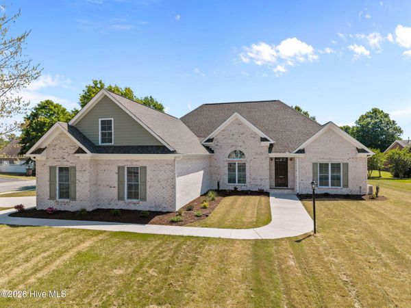 404 Donald Drive , Winterville, NC 28590