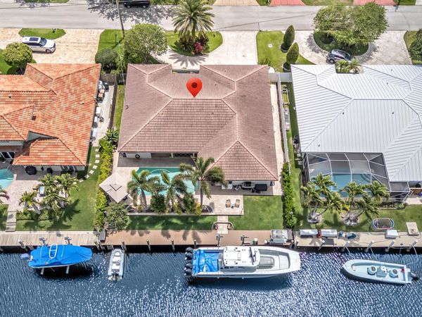 2471 NE 46th Street, Lighthouse Point, FL 33064