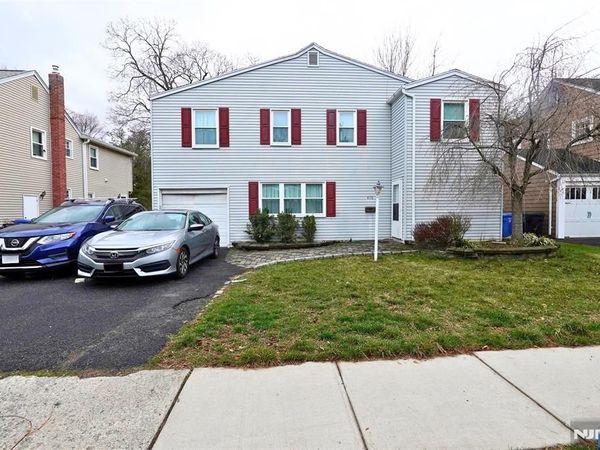 410 Burlington Road, PARAMUS, NJ 07652