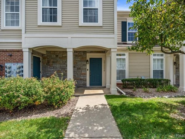 17200 Addington Drive , Commerce Twp, MI 48390