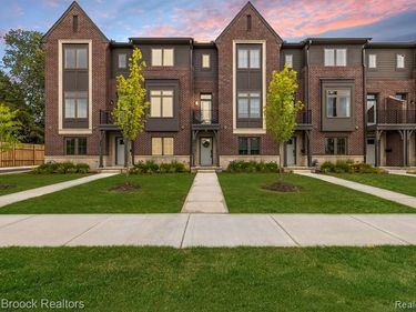 386 Notre Dame Street, Grosse Pointe, MI 48230