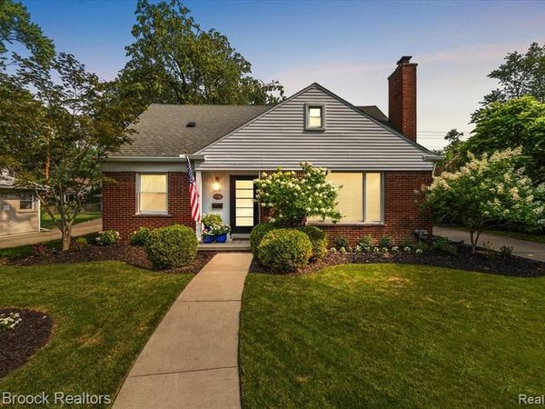 17850 Beverly Road , Beverly Hills Vlg, MI 48025