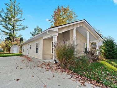 545 CALGARY Street , Auburn Hills, MI 48326