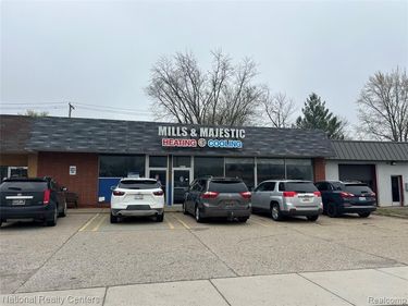 15210 Middlebelt Road , Livonia, MI 48154