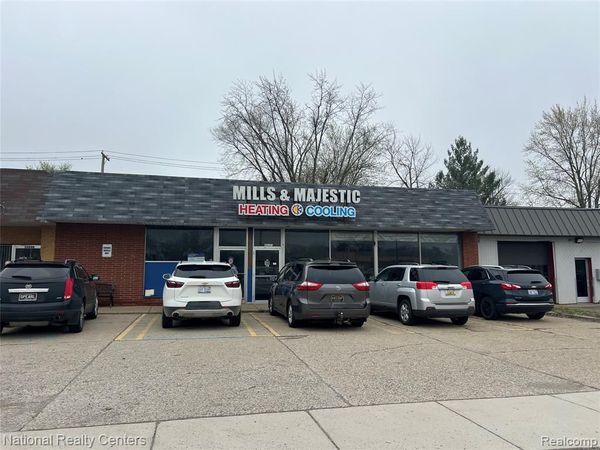 15210 Middlebelt Road , Livonia, MI 48154