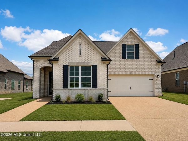 836 Coahoma Court, Nesbit, MS 38651