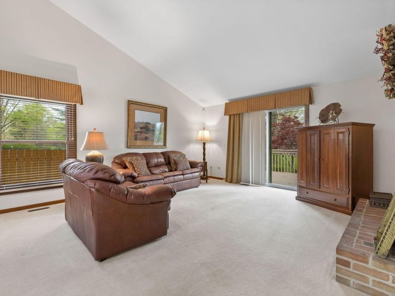 6696 Maplebrook Lane, Columbus, OH 43235 Photo 13