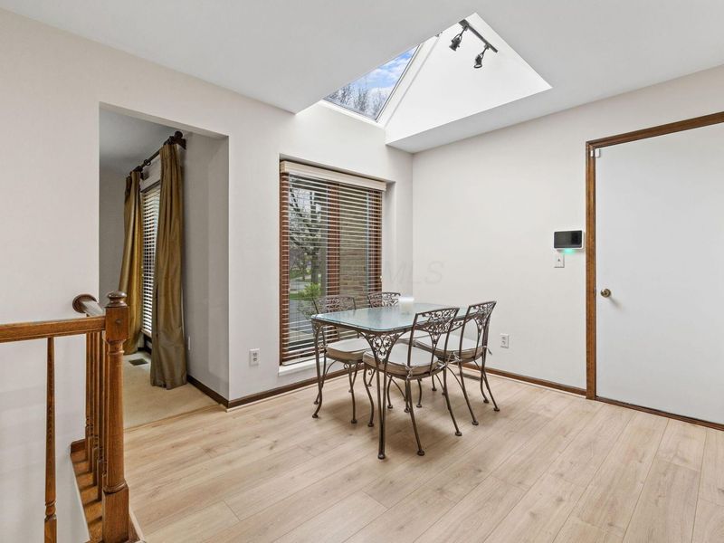 6696 Maplebrook Lane, Columbus, OH 43235 Photo 21