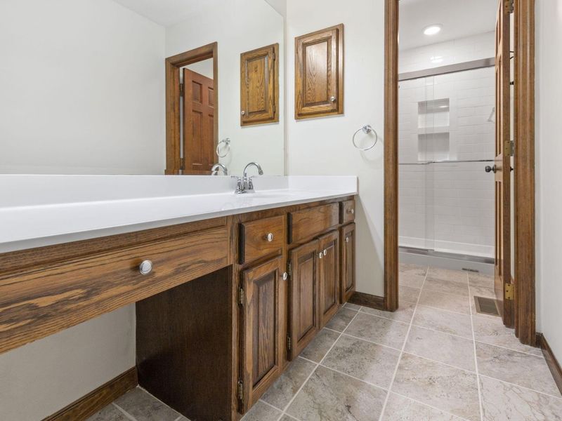 6696 Maplebrook Lane, Columbus, OH 43235 Photo 32