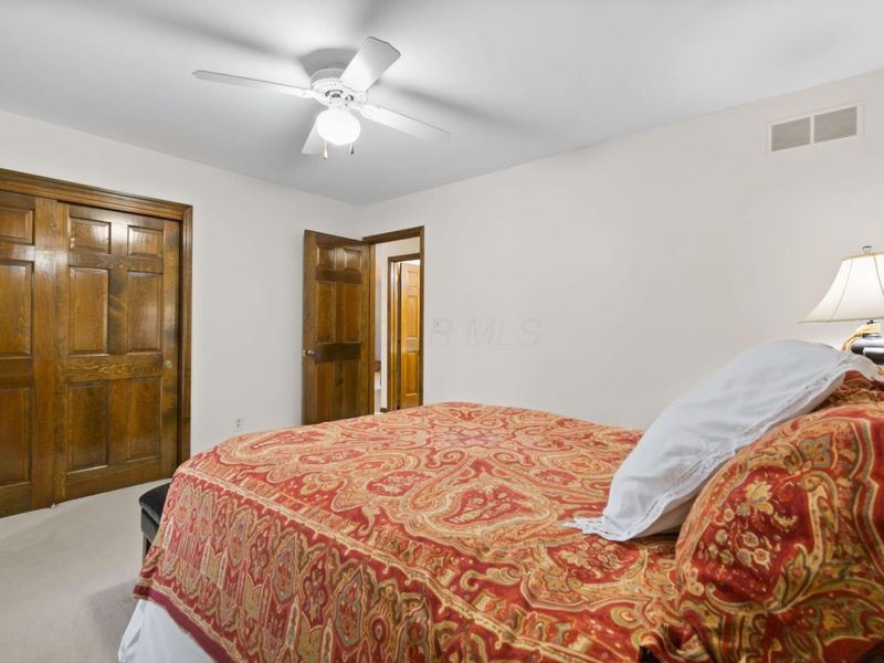 6696 Maplebrook Lane, Columbus, OH 43235 Photo 38