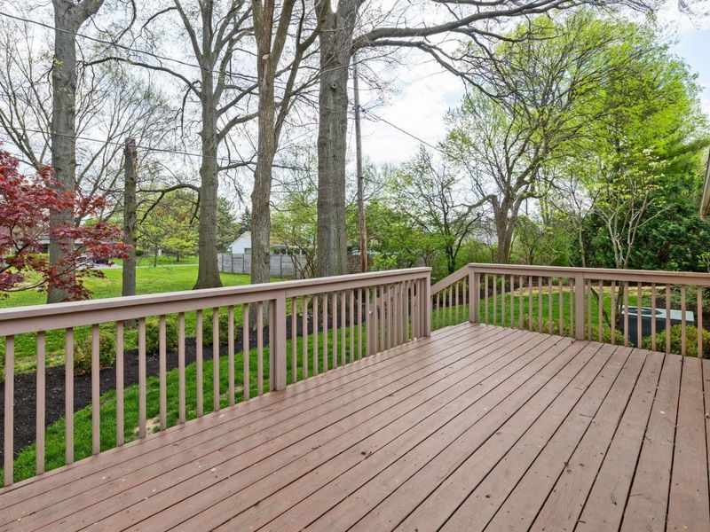 6696 Maplebrook Lane, Columbus, OH 43235 Photo 4