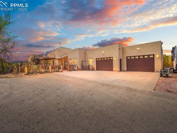 8200 Abbey Road, Pueblo, CO 81004