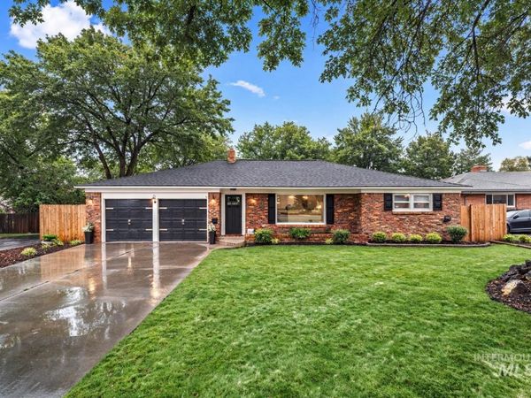 1715 S 10th Ave, Caldwell, ID 83605