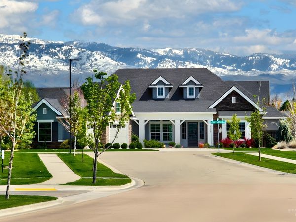 2288 N Fountainhead Way, Eagle, ID 83616