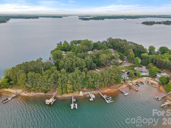 20931 Island Forest Drive, Cornelius, NC 28031