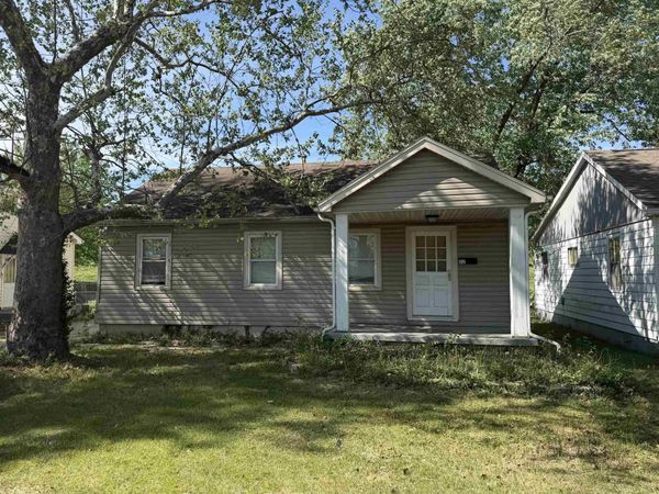 32 Tulip Avenue, Evansville, IN 47711