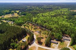 351 Sassafras Court photo 4