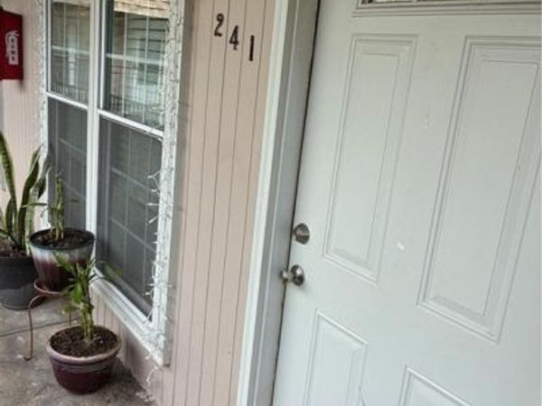 6320 RIVERSIDE Drive , Unit 241, Metairie, LA 70003