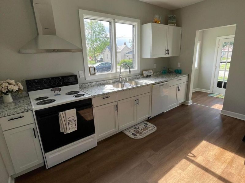 111 Hamilton Street, New Holland, OH 43145 Photo 6