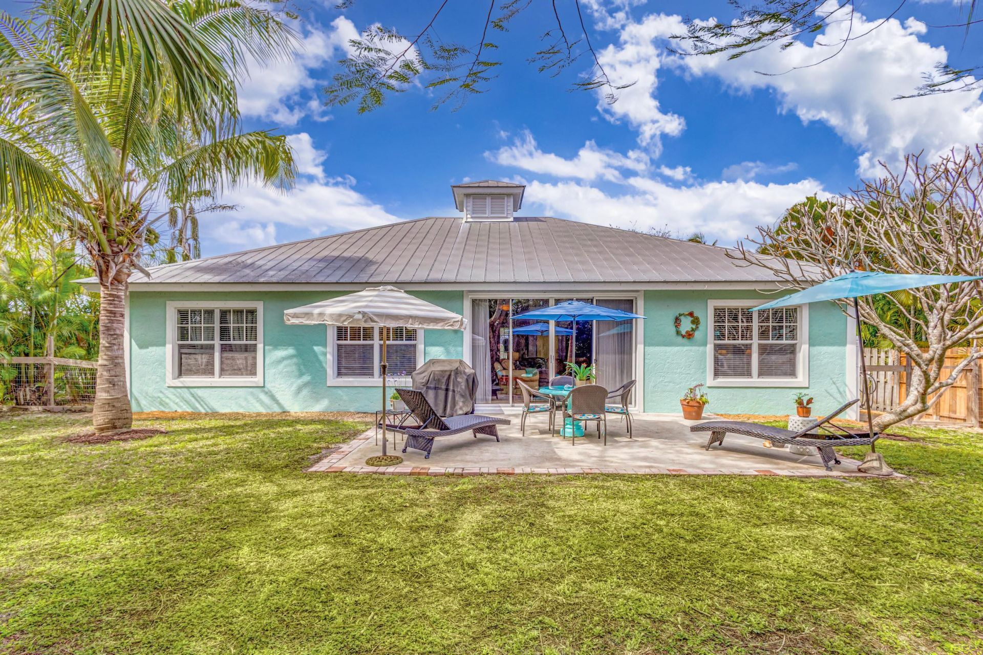 9122 SE Pomona Street, Hobe Sound, FL 33455 Photo