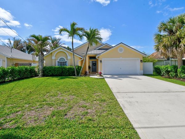 6366 Barbara Street, Jupiter, FL 33458