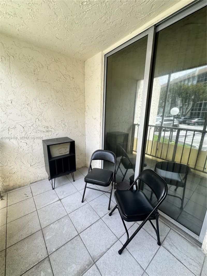 701 Three Islands Blvd, Unit 110, Hallandale Beach, FL 33009 Photo