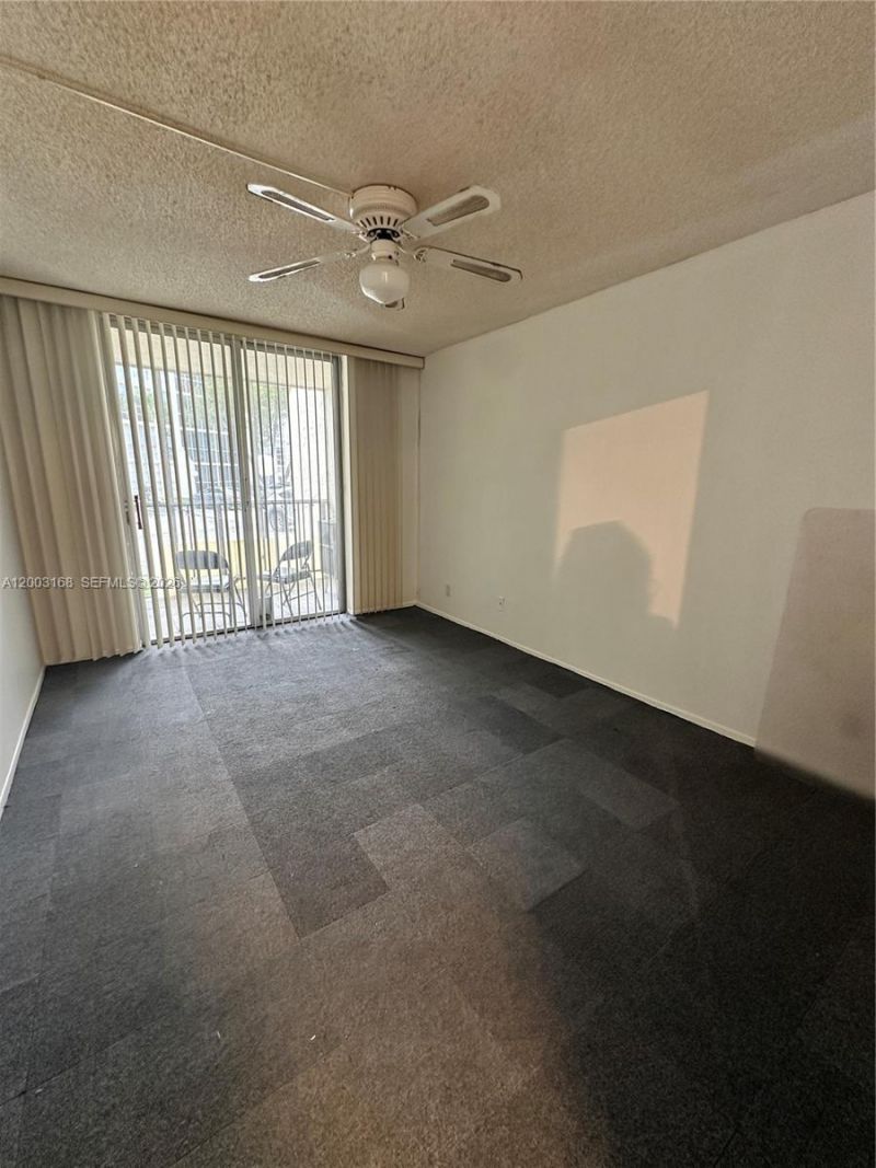 701 Three Islands Blvd, Unit 110, Hallandale Beach, FL 33009 Photo