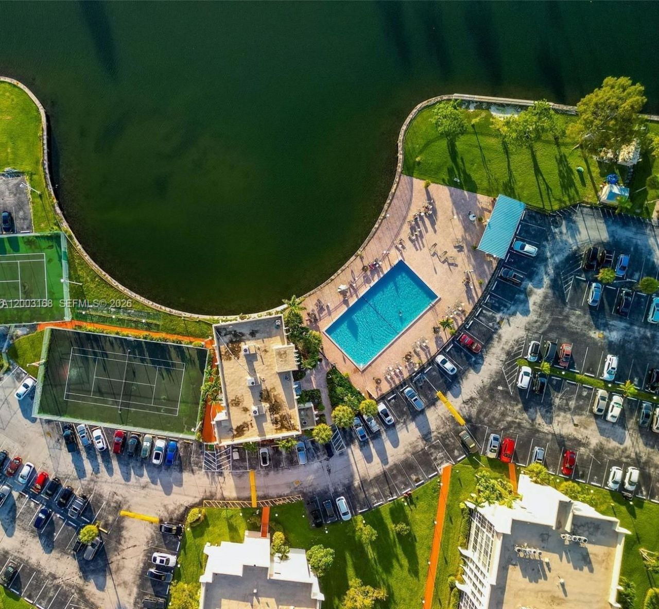 701 Three Islands Blvd, Unit 110, Hallandale Beach, FL 33009 Photo