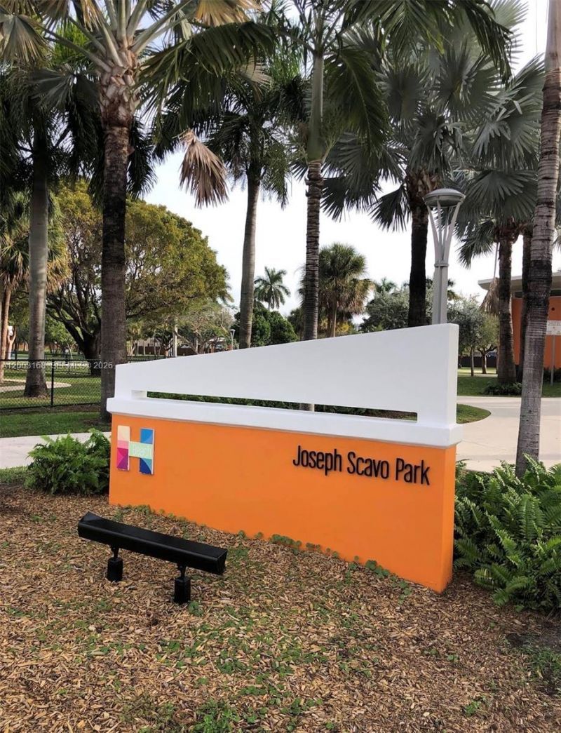 701 Three Islands Blvd, Unit 110, Hallandale Beach, FL 33009 Photo