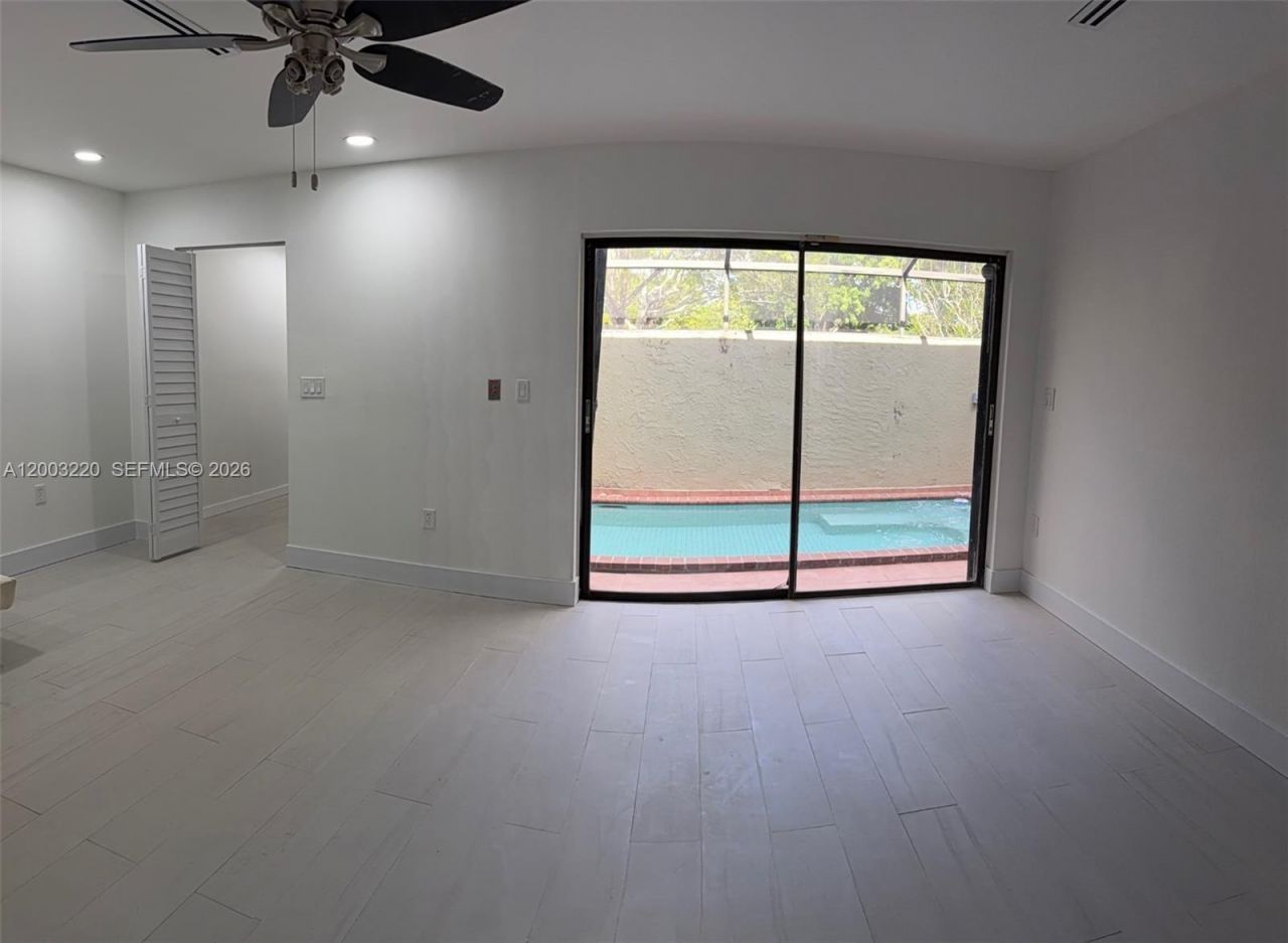 3877 Estepona Ave, Unit 9E1, Doral, FL 33178 Photo
