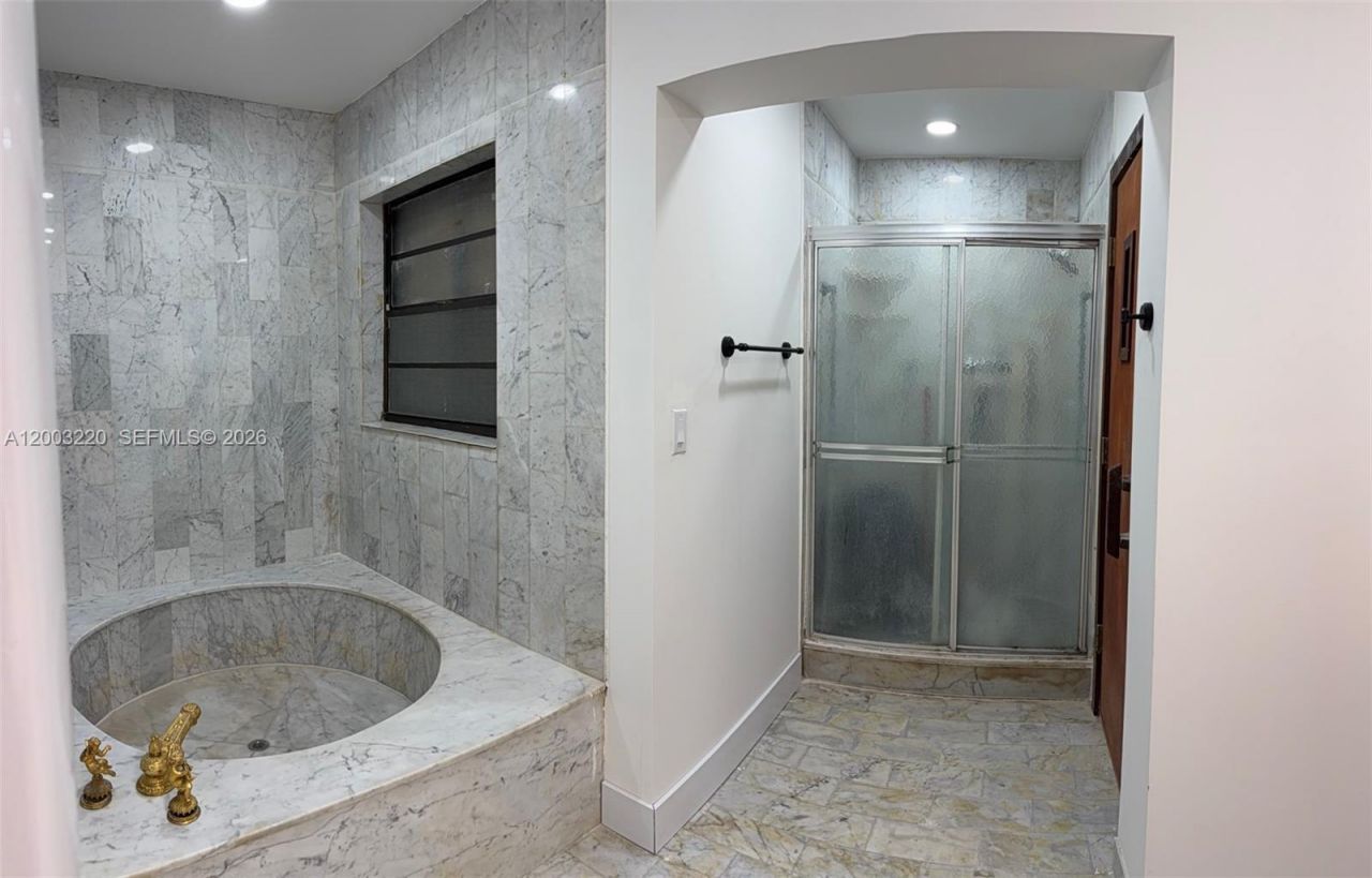 3877 Estepona Ave, Unit 9E1, Doral, FL 33178 Photo