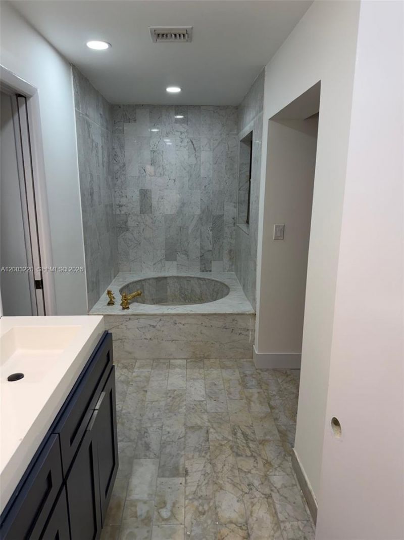 3877 Estepona Ave, Unit 9E1, Doral, FL 33178 Photo